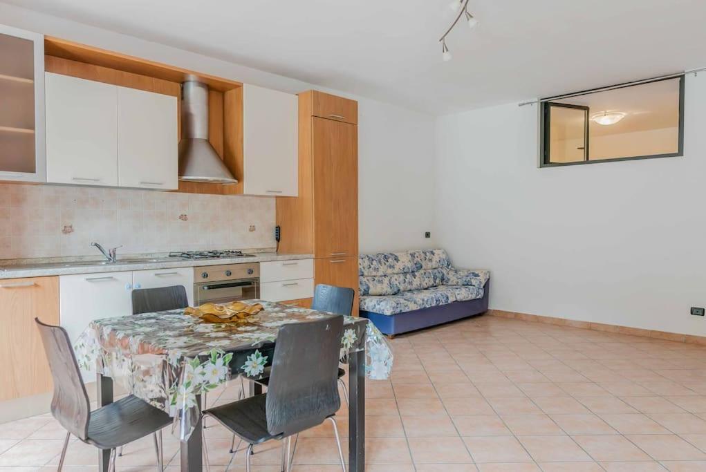 Relax In Nature And Lake Free Parking Luino Exterior foto