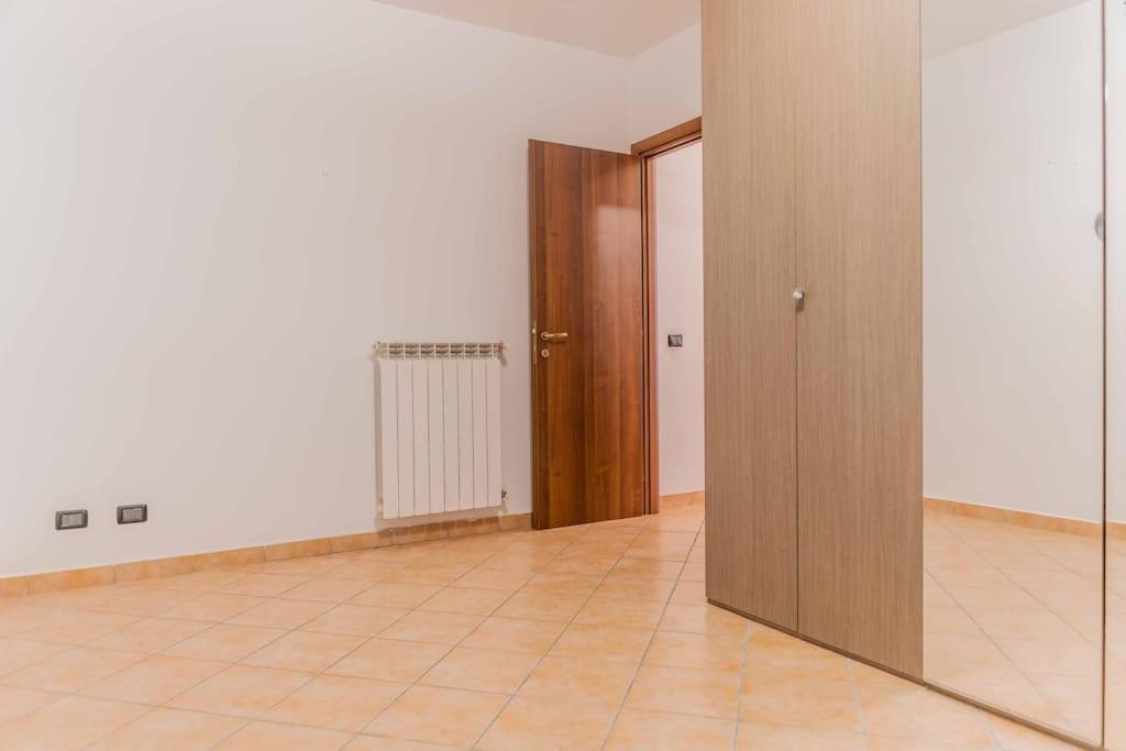 Relax In Nature And Lake Free Parking Luino Exterior foto